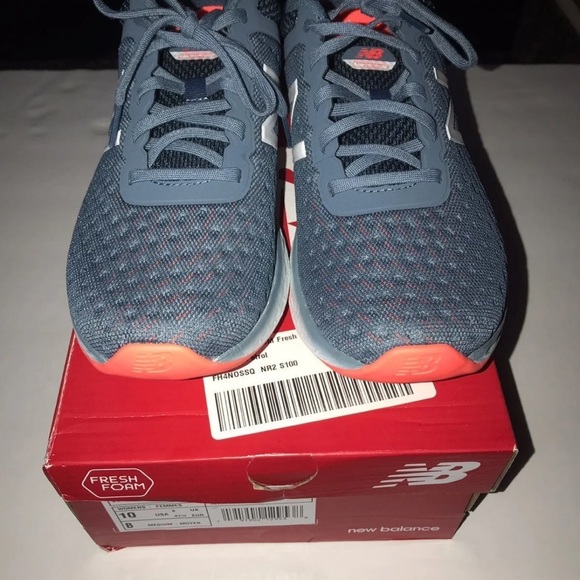 New Balance Shoes - Picture 2 of 8